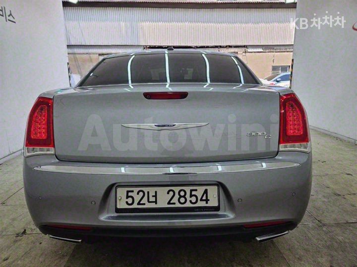 Chrysler 300C 2016 — 4