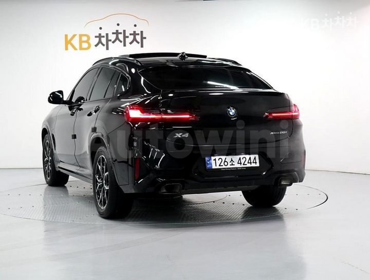 BMW X4 2023 — 4