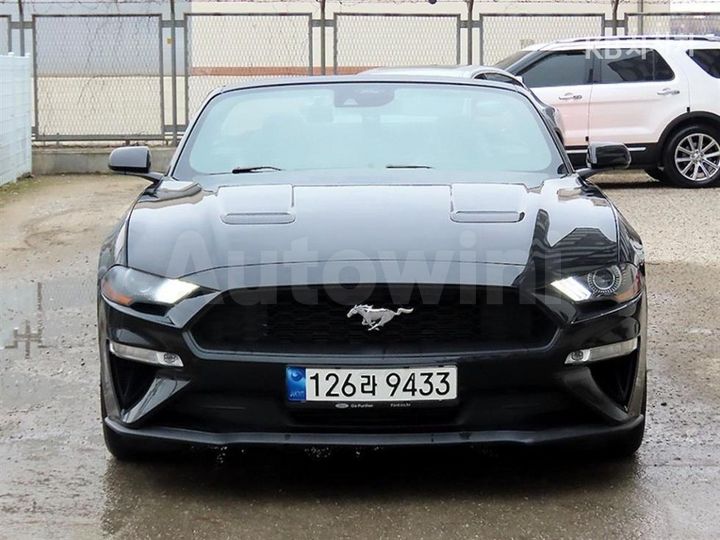 Ford Mustang 2022 — 5