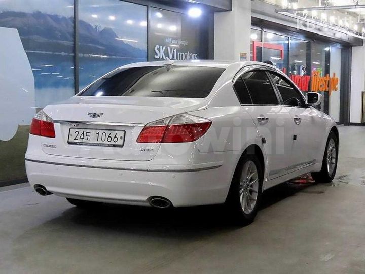 Hyundai Genesis 2008 — 4