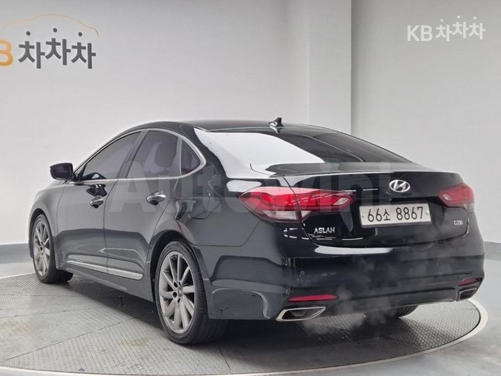 Hyundai Aslan 2015 — 2