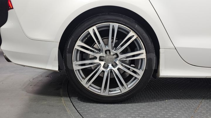 Audi A7 2013 — 5