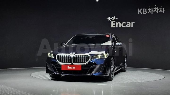 BMW 5 Series 2024 — 3