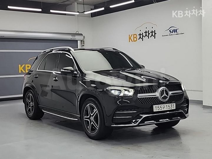 Mercedes Benz GLE Class 2019 — 4