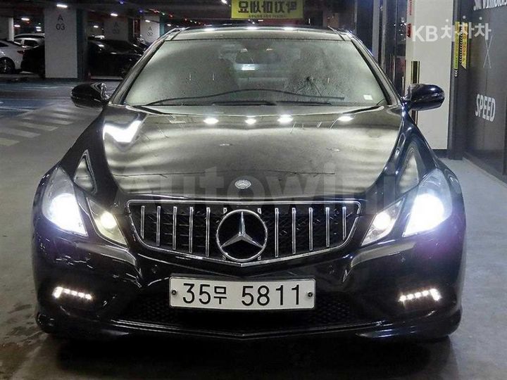 Mercedes-Benz E Class 2010 — 2