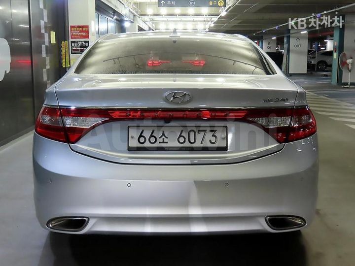Hyundai Grandeur 2011 — 5