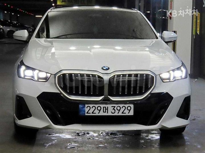 BMW 5 Series 2024 — 2