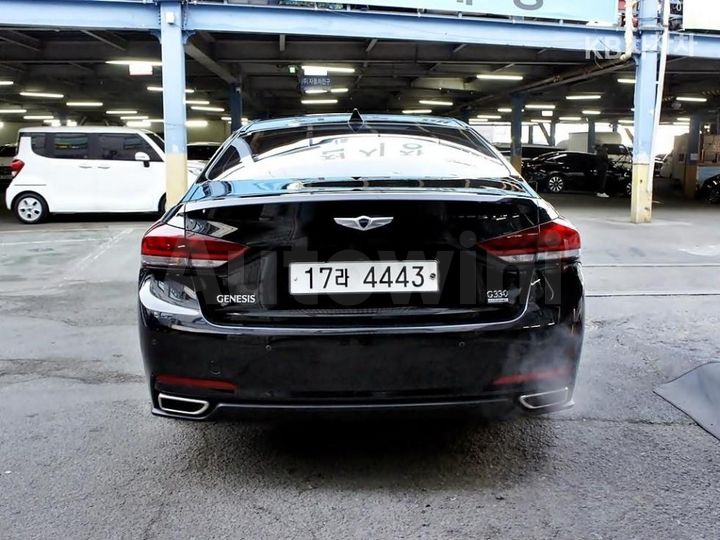 Hyundai Genesis 2016 — 3