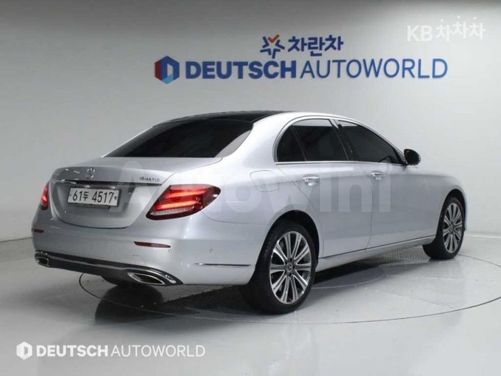 Mercedes-Benz E Class 2017 — 2