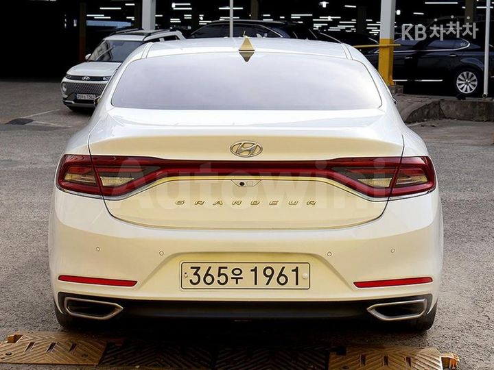 Hyundai Grandeur 2019 — 3