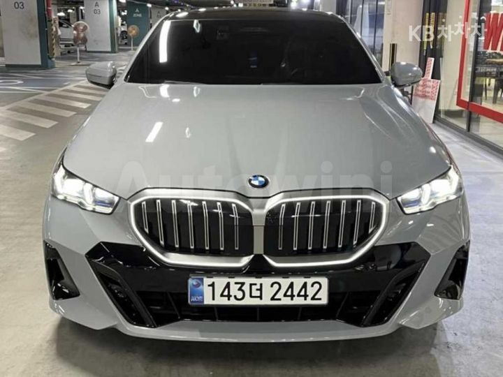 BMW 5 Series 2025 — 2