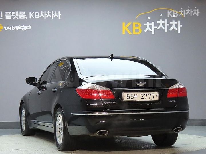 Hyundai Genesis 2010 — 4