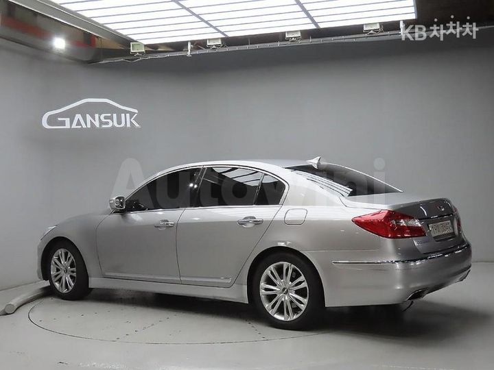 Hyundai Genesis 2012 — 3