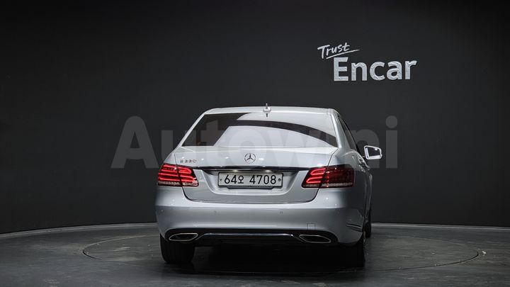 Mercedes-Benz E Class 2016 — 4
