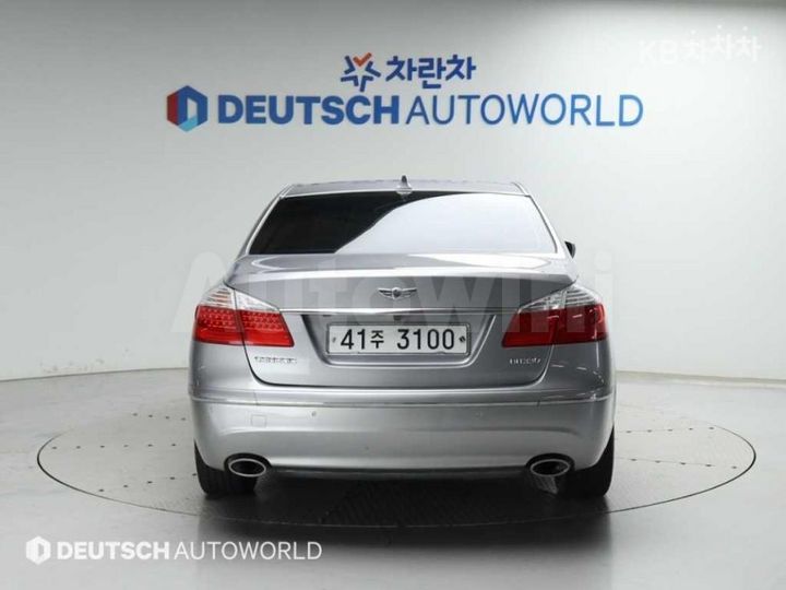 Hyundai Genesis 2008 — 4