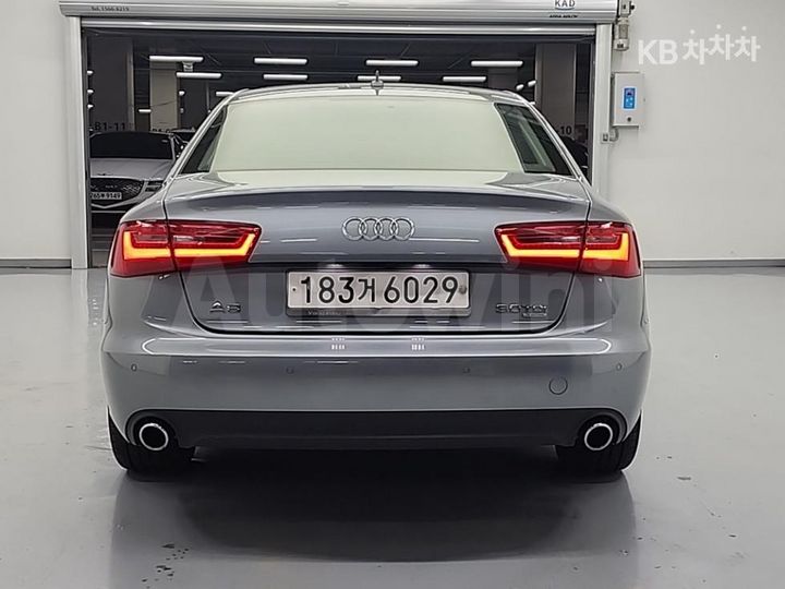 Audi A6 2012 — 3