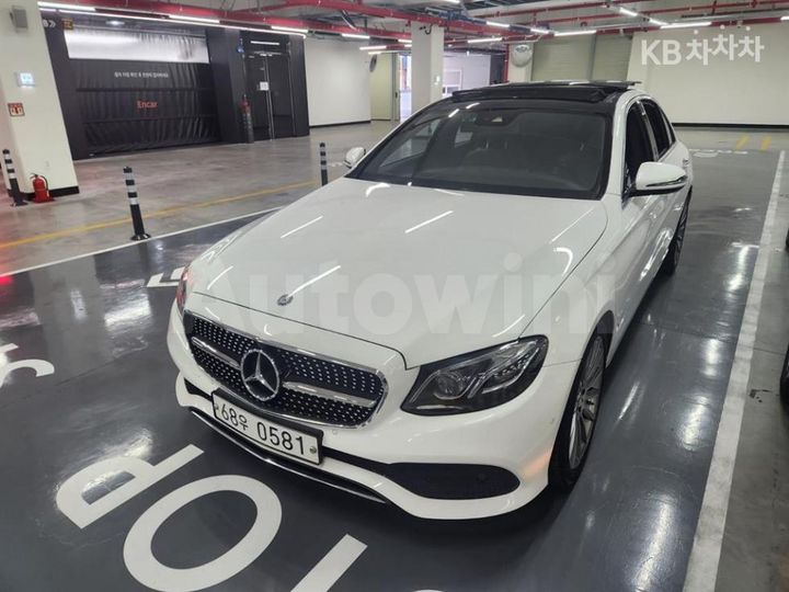 Mercedes Benz E Class 2017 — 2