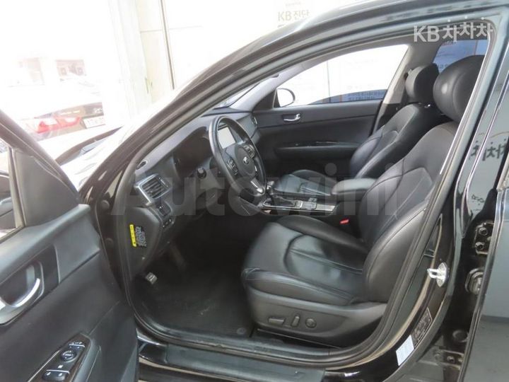 Kia K5 2017 — 5