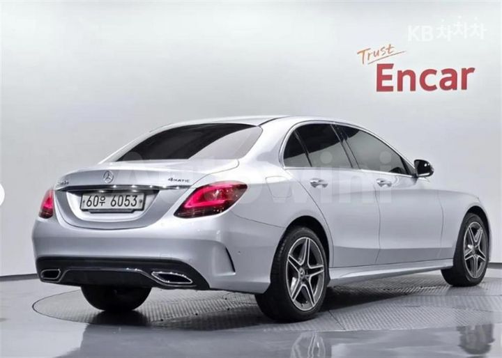 Mercedes-Benz C Class 2019 — 2