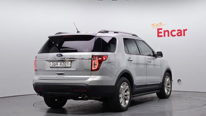 Ford Explorer 2014 — 2