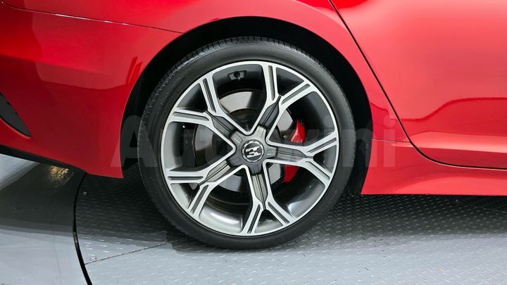 Kia Stinger 2018 — 5