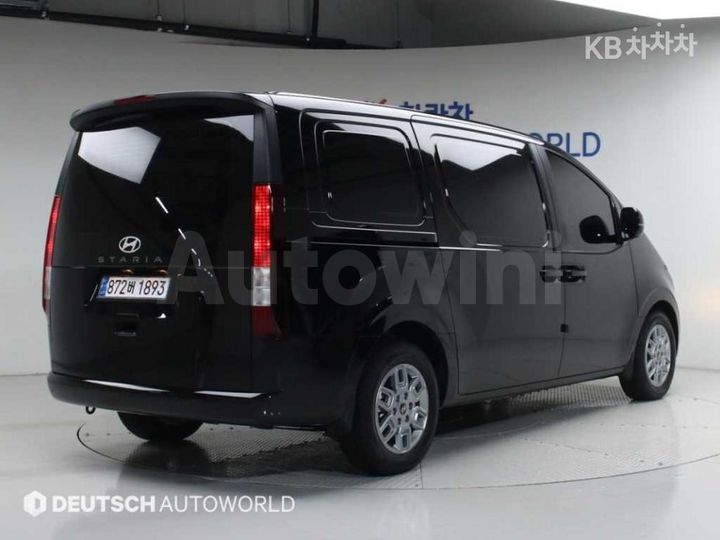 Hyundai Staria 2025 — 2