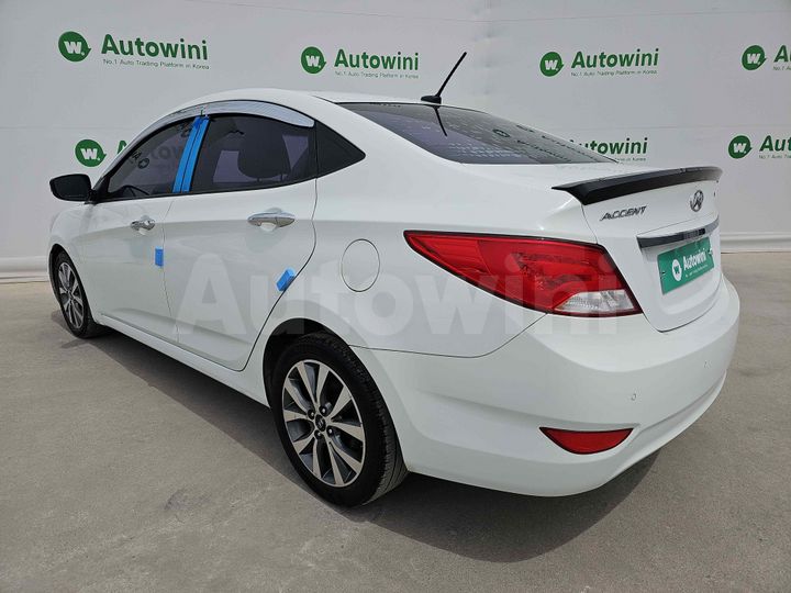 Hyundai Accent 2017 — 3