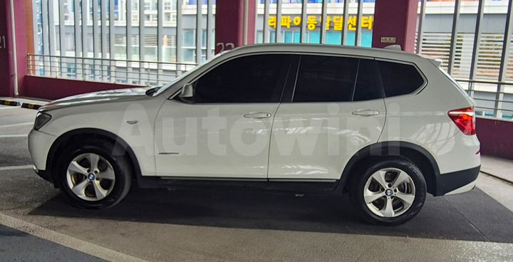 BMW X3 2011 — 2