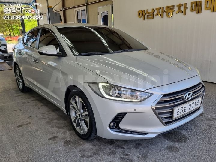Hyundai Avante 2015 — 3