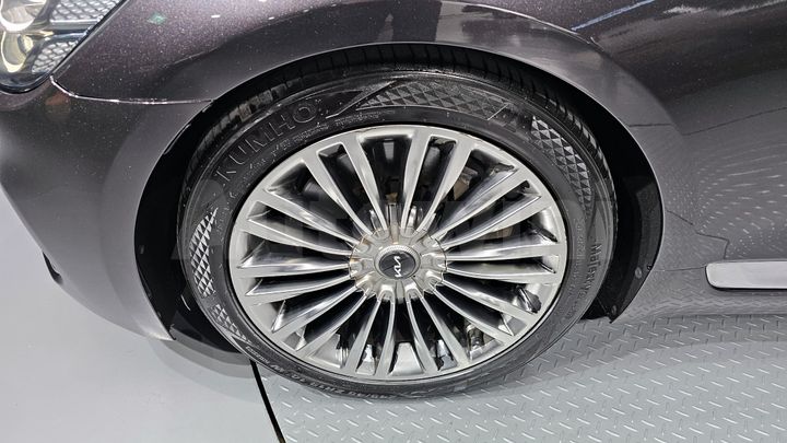 Kia K9 2020 — 5