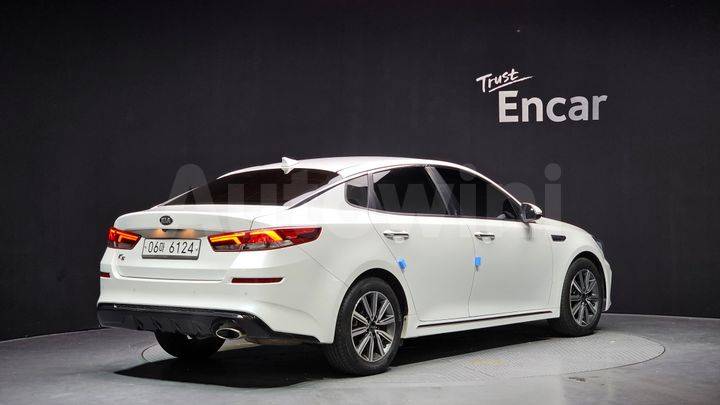 Kia K5 2019 — 2