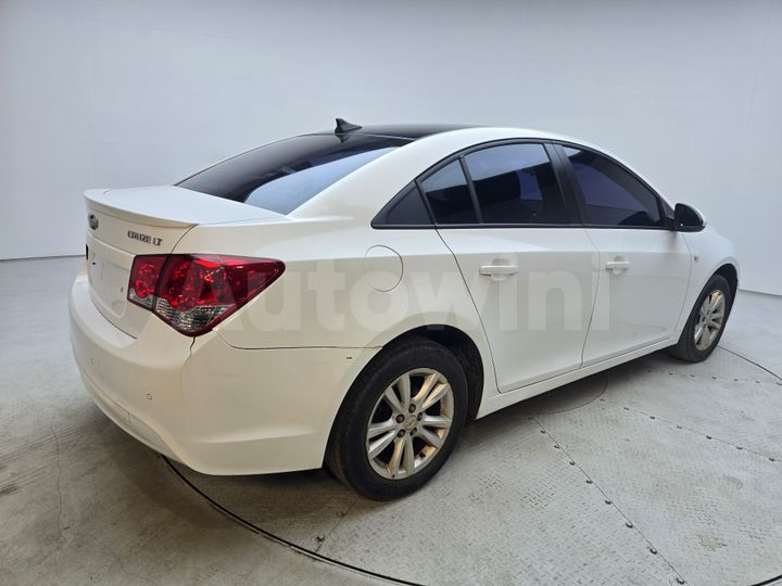 Chevrolet Cruze 2013 — 4