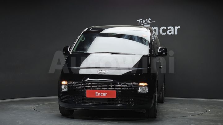 Hyundai Staria 2023 — 3