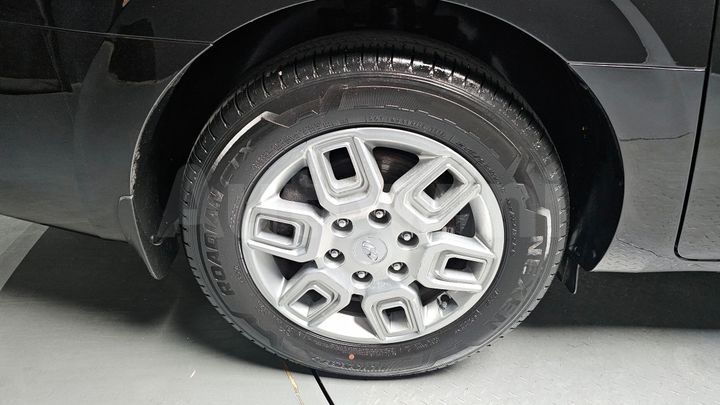 Hyundai Staria 2023 — 5