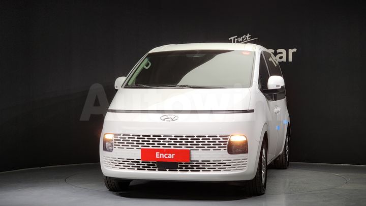 Hyundai Staria 2022 — 3