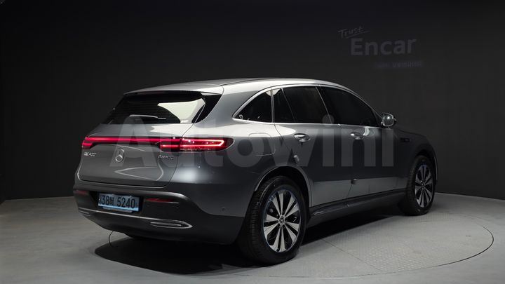 Mercedes Benz EQC