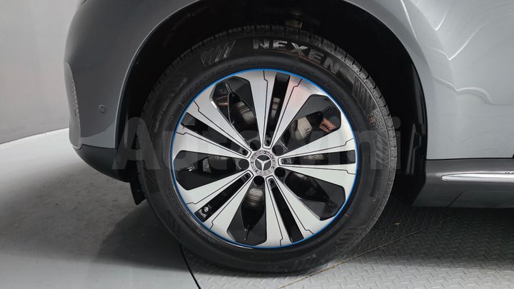 Mercedes Benz EQC