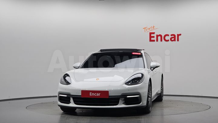 Porsche Panamera 2018 — 2