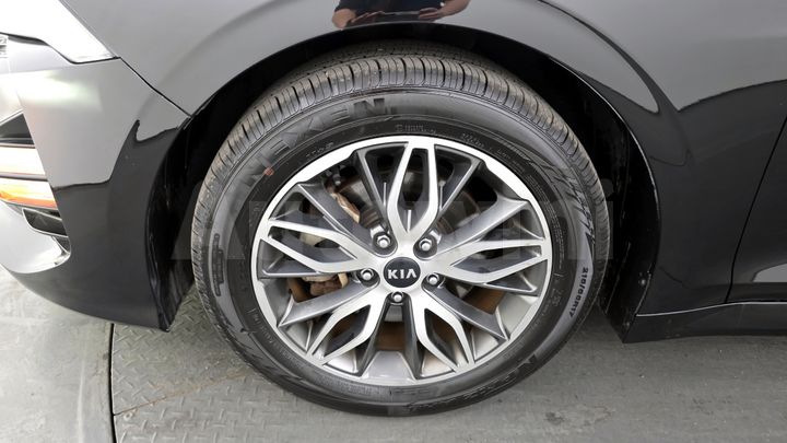 Kia K5 2021 — 5