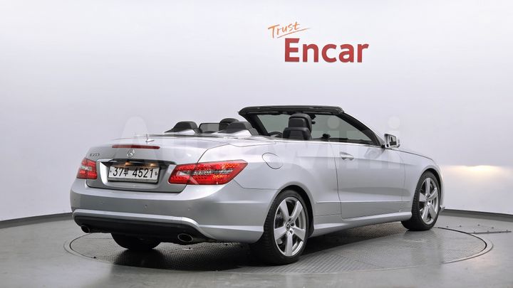 Mercedes-Benz E Class 2010 — 2