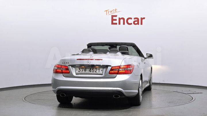 Mercedes-Benz E Class 2010 — 4