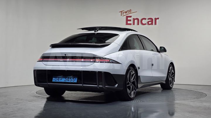 Hyundai Ioniq 2023 — 2