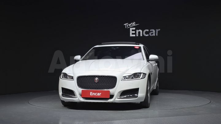 Jaguar XF 2018 — 3