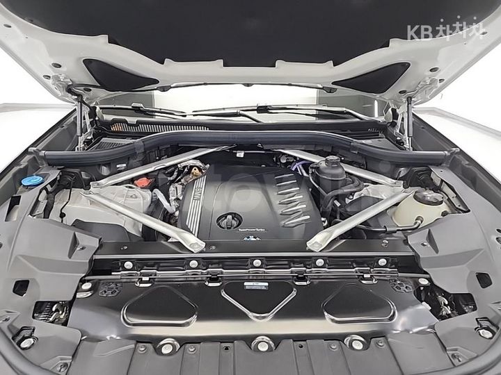 BMW X5 2023 — 5
