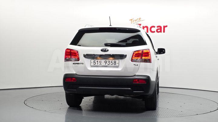 Kia Sorento 2011 — 4
