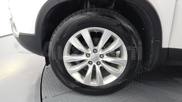 Kia Sorento 2011 — 5