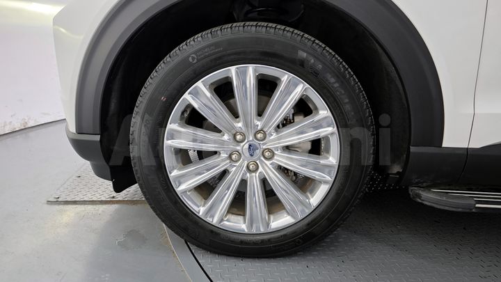 Ford Explorer 2021 — 5