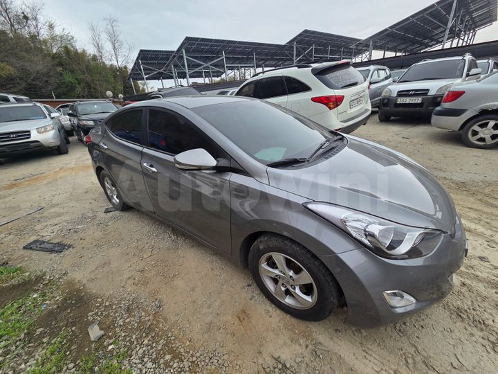 Hyundai Avante 2012 — 5