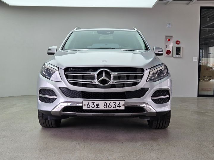 Mercedes Benz GLE Class 2016 — 2