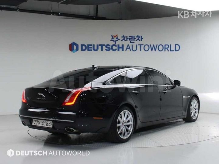 Jaguar XJ 2017 — 2